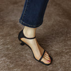 Black / 37