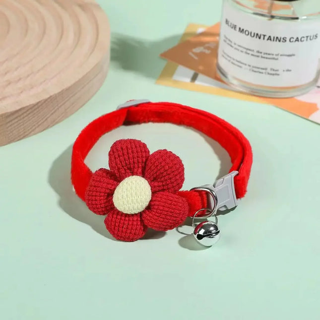 Collier pour chat réglable avec jolie fleur et cloche