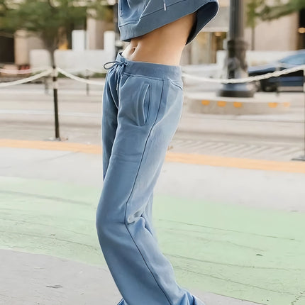 Conjunto de dos piezas de top corto con capucha y pantalones con cordón estilo casual para mujer