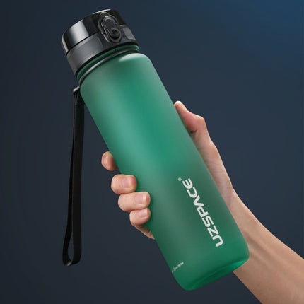 Shatter-resistant Outdoor Large Plastic Water Bottle - Wnkrs