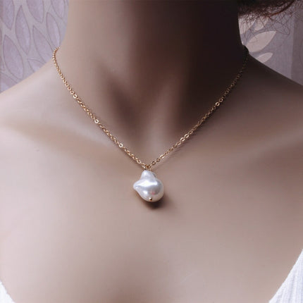 Pearls Decorated Women's Necklace - Wnkrs
