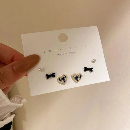 Chic Korean Heart Stud Earrings - Wnkrs