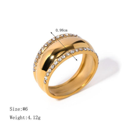 Anillo de acero inoxidable bañado en oro de 18 k con diamantes de imitación