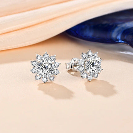 Elegant Snowflake Moissanite Diamond Stud Earrings - Wnkrs