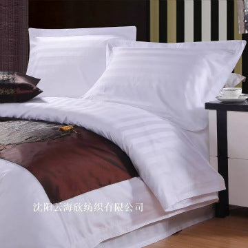 Four-piece hotel bedding - Wnkrs