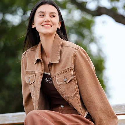 Chaqueta vaquera corta y elegante para mujer