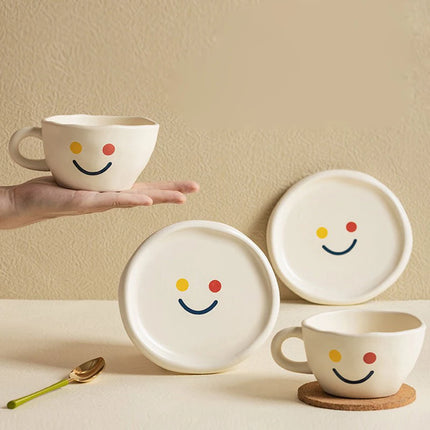 Ensemble tasse à café et soucoupe en céramique Creative Smiley