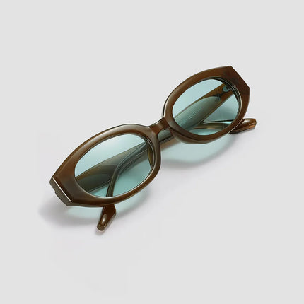 Retro Cat Eye Sunglasses - Vintage Style for Timeless Charm