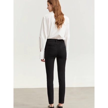 Jean slim élégant pour femme avec broderie d'automne