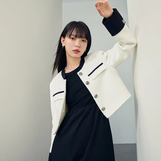 Chaqueta elegante de corte ajustado y color contrastante para otoño e invierno