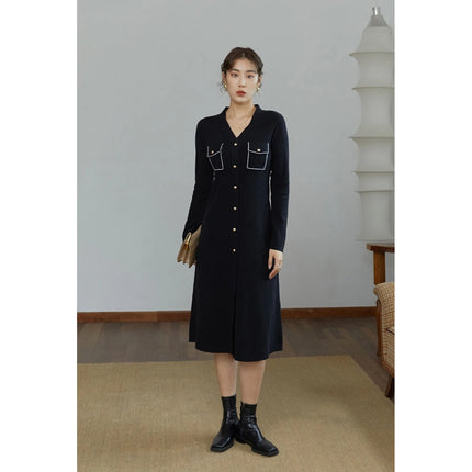 Robe d'hiver trapèze en tricot noire élégante à col en V