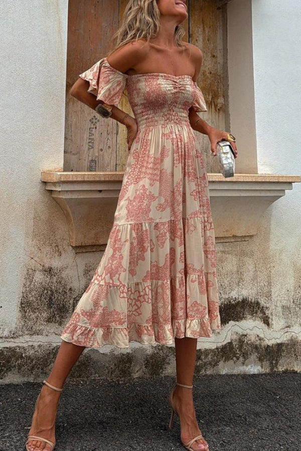 Robe à volants tendance pour femme avec épaules dénudées