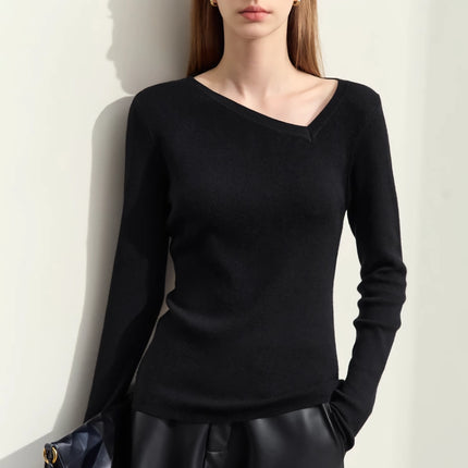 Pull slim asymétrique à col en V en diagonale pour l'automne