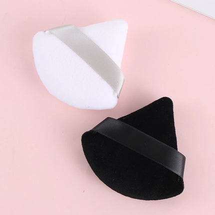 Borla triangular para polvos sueltos: esponja de maquillaje suave para base y polvos minerales