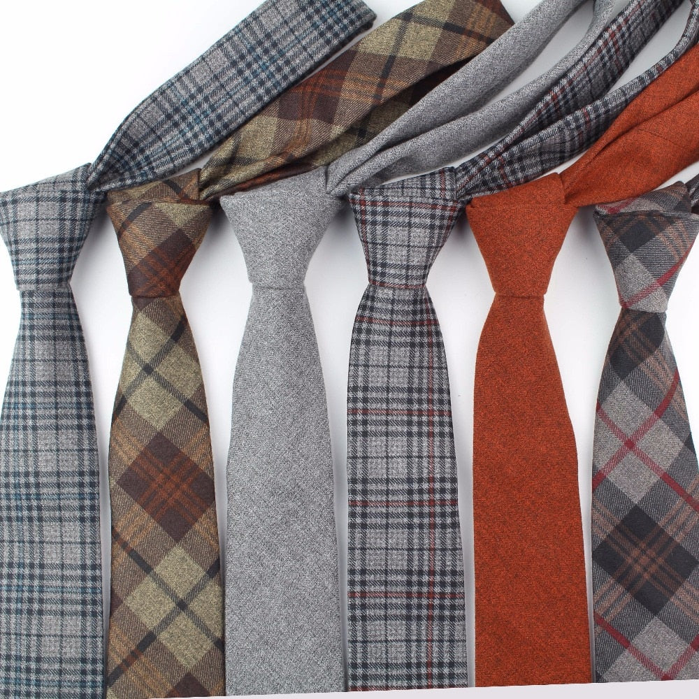 Men's Slim Cotton-Blend Dotted Tie