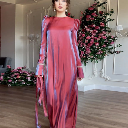 Robe trapèze élégante en satin glacé pailleté