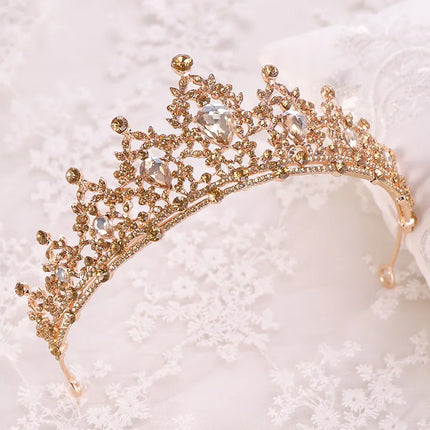 Tiara nupcial barroca de oro y cristal color champán