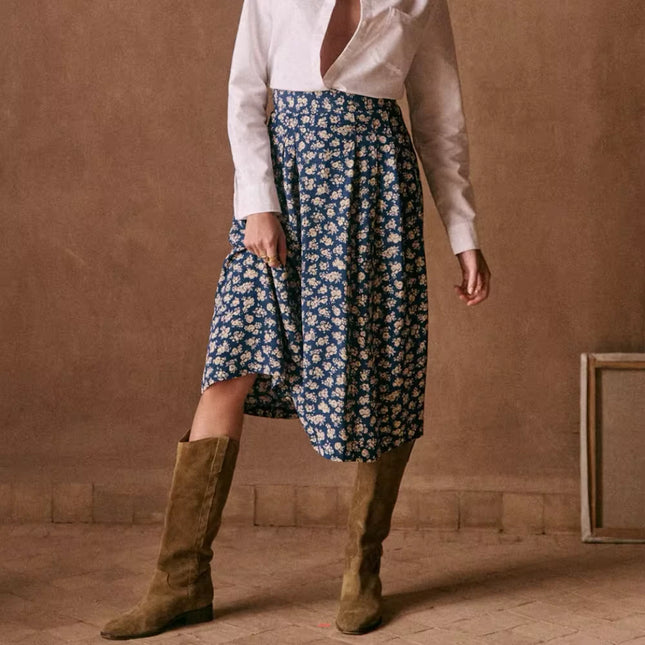 Falda midi de cintura alta con abertura y estampado floral elegante