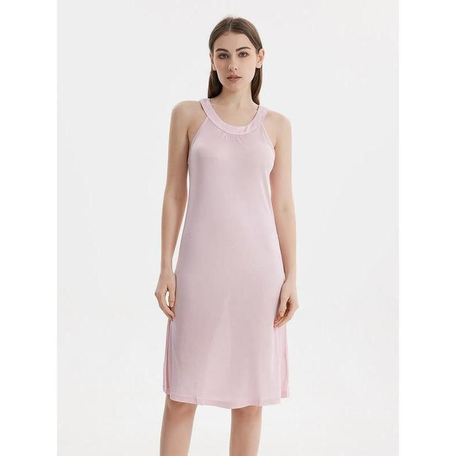 Elegante vestido midi de mezcla de seda con cuello halter