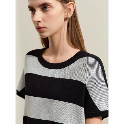 Pull ras du cou à rayures larges minimaliste pour femme