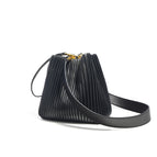 17x9.5x17cm / Black