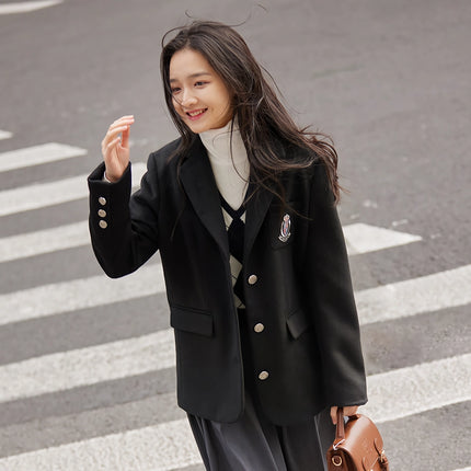 Costume décontracté avec veste brodée en polaire