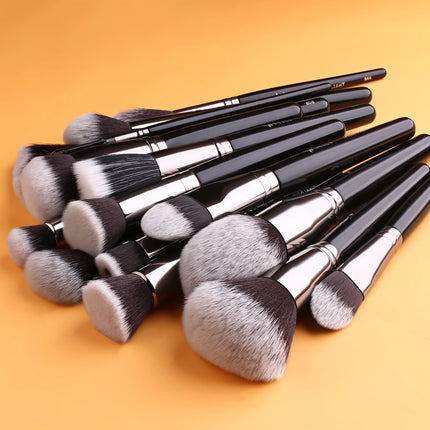 Ensemble de pinceaux de maquillage professionnels