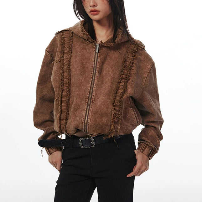 Chaqueta vaquera con capucha y estilo