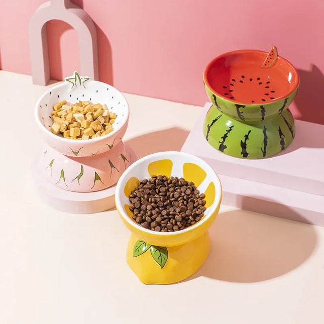 Cuencos de cerámica con forma de fruta