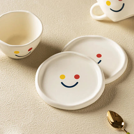 Ensemble tasse à café et soucoupe en céramique Creative Smiley