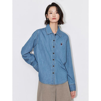 Chemise en jean à col polo en pur coton brodée d'automne