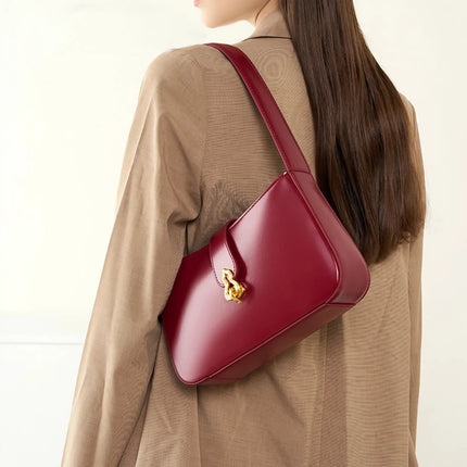 Sac à bandoulière en cuir véritable rouge vin de luxe en demi-lune pour femme