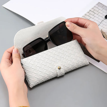 Estuche elegante de cuero trenzado para gafas de sol con cierre a presión