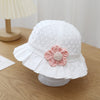 Blanco con flor beige