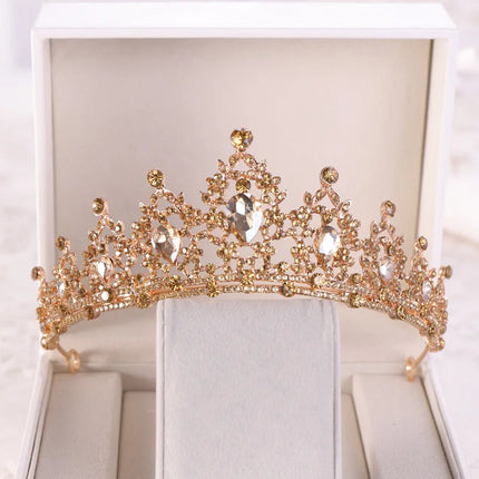 Tiara nupcial barroca de oro y cristal color champán