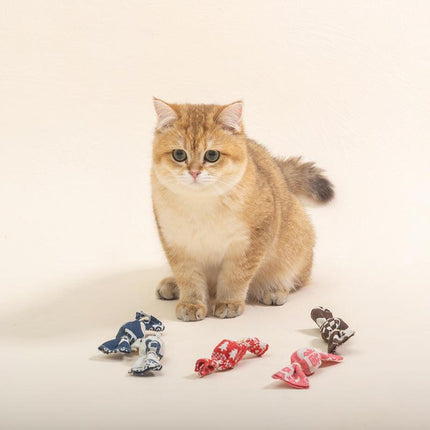 Juguete interactivo para masticar con cascabeles y hierba gatera para gatos