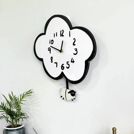 Reloj de pared oscilante con forma de oveja y nube de dibujos animados, silencioso, de 38 cm