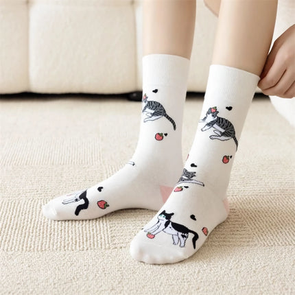 Chaussettes mignonnes avec un chat renard de dessin animé