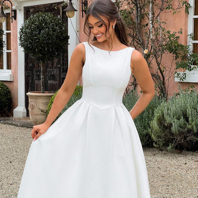 Robe trapèze longue dos nu à col rond pour femme