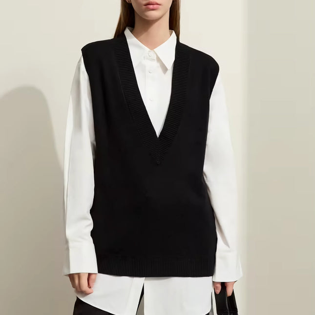 Gilet tricoté en laine minimaliste