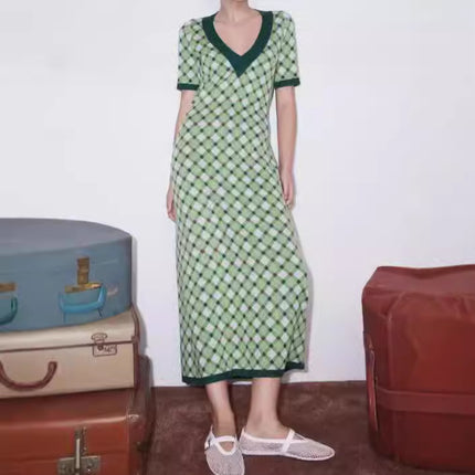 Green Plaid Retro V-neck Knitted Mid-length Dress