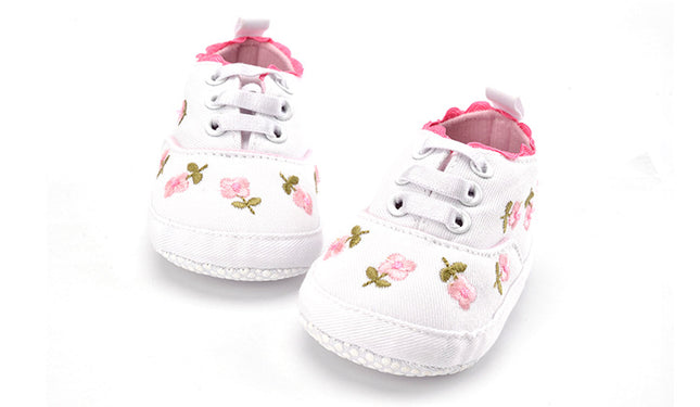 Floral Embroidered Shoes for Girls