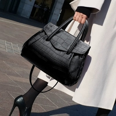 Women's Crocodile Large Handbag - Wnkrs