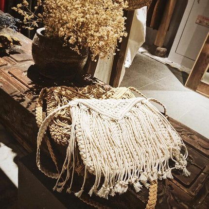 Women's Fringe Datail Woven Rattan Handbag - Wnkrs