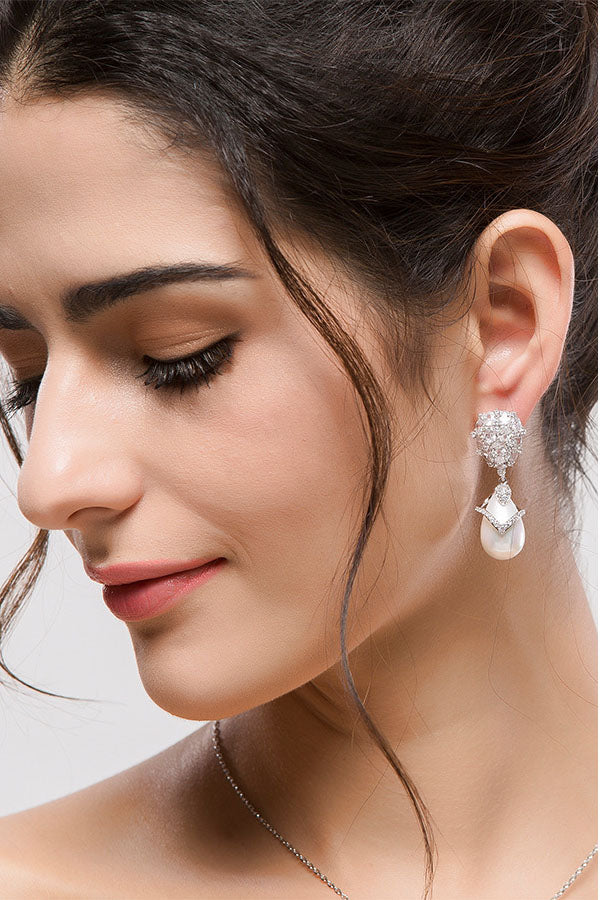 Luxury Women's Pearl and Crystals Drop Earrings - Wnkrs