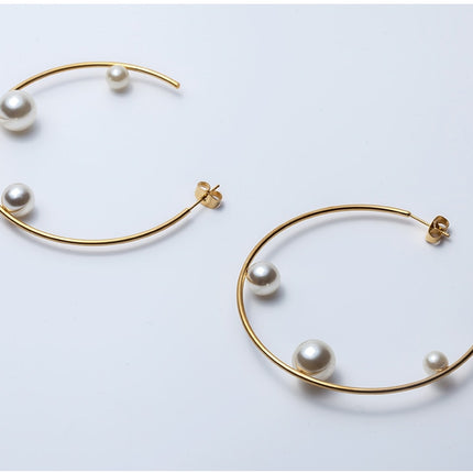 Women’s Stylish Pearls Hoop Earrings - Wnkrs