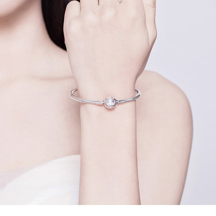 Elegant 925 Sterling Silver Bangle - Wnkrs