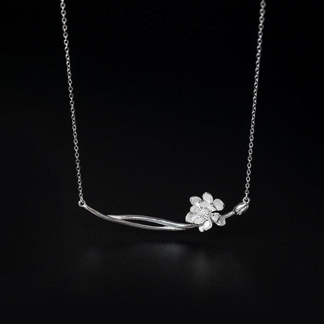 Elegant Romantic Lotus Shaped Silver Pendant Necklace - Wnkrs