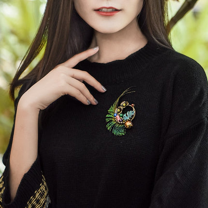 Handmade Boho Style Peacock Feather Brooch - wnkrs