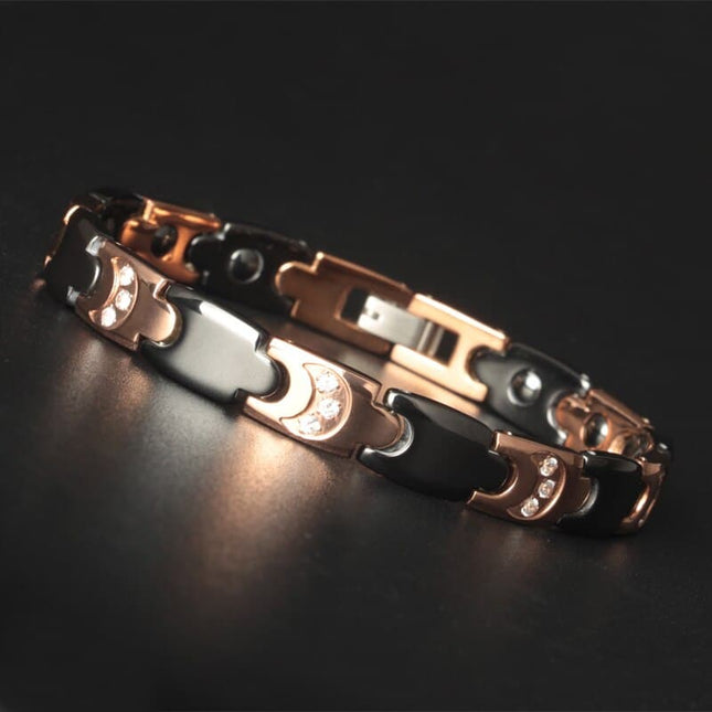 Crystal Moon Magnetic Bracelet - Wnkrs